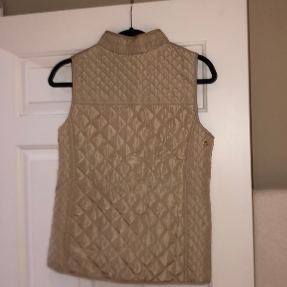 Vest - Picture 2 of 5